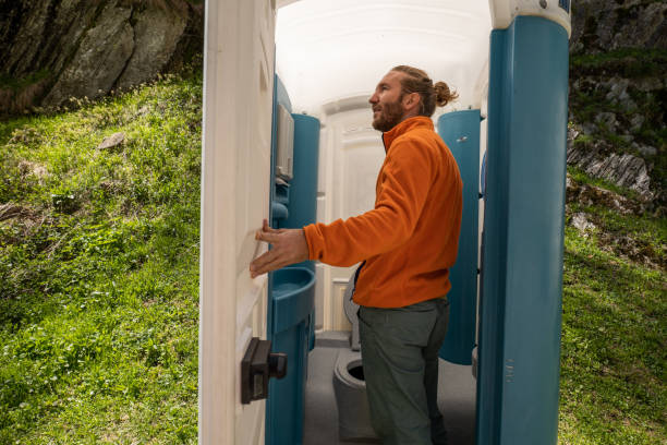 Best Porta potty rental for parties  in Gateway, AK